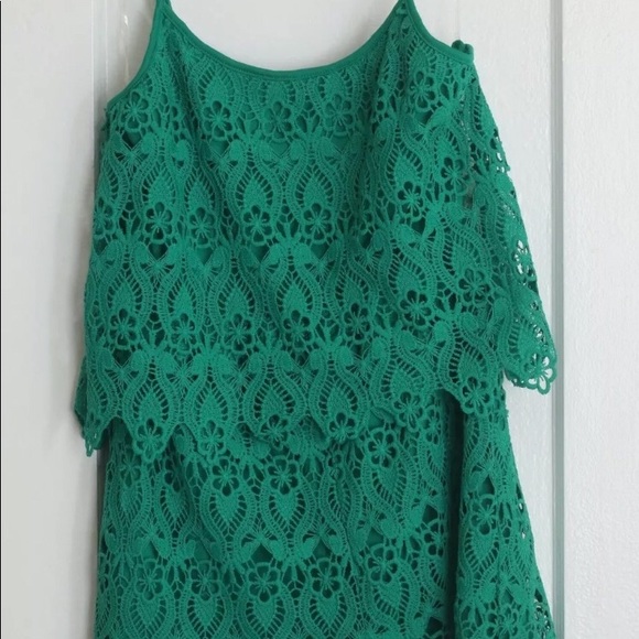 Francesca's Miami Green Women Romper - Picture 2 of 3